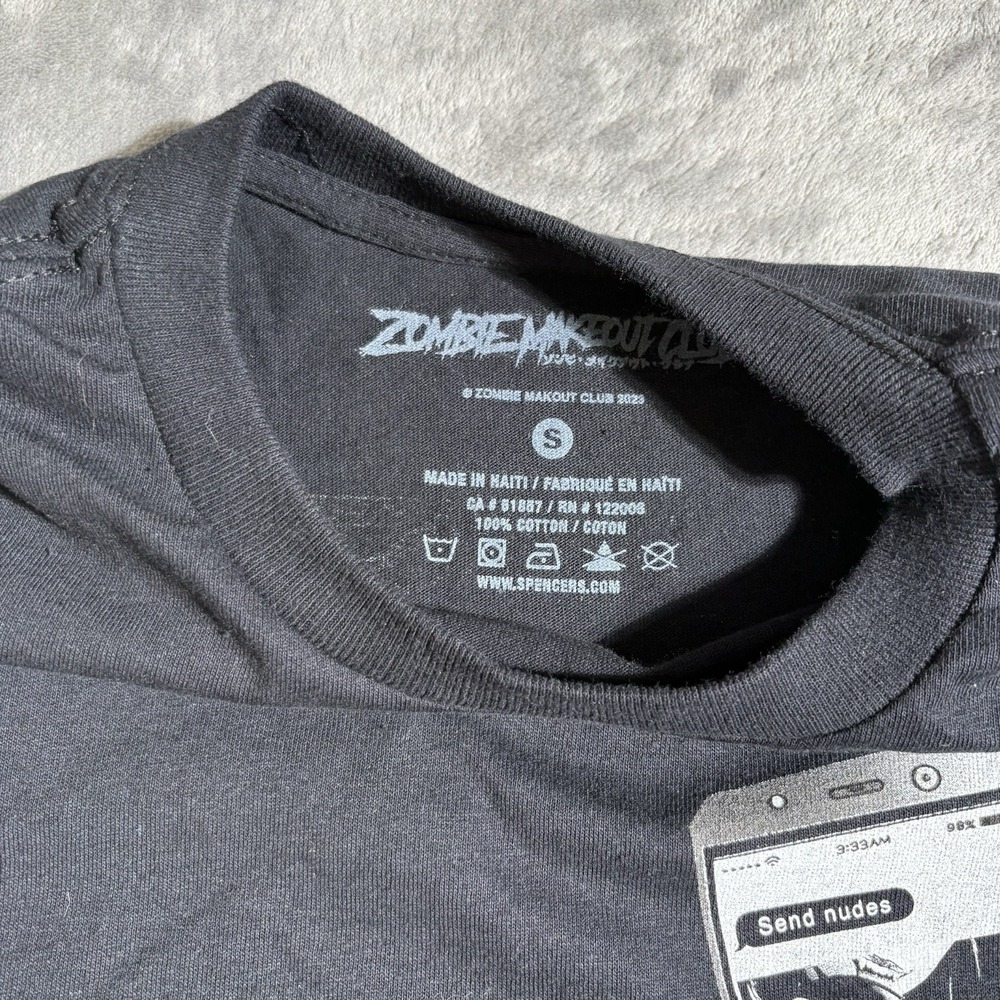 Zombie Makeout Club "Send Nudes" Black T-Shirt (Small/S) / Spencers Nerdhaven - Picture 4 of 6